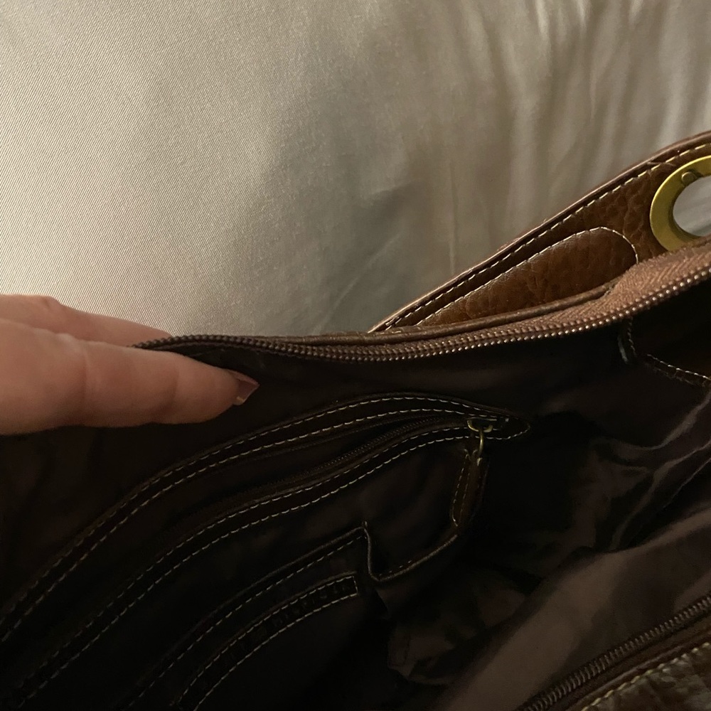 Handbag - Picture 2 of 7